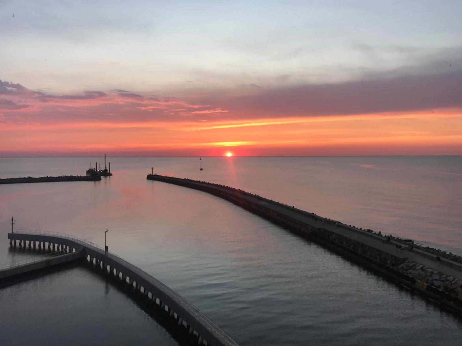 Apartamenty Marina Z Widokiem Na Morze Darłówko Exterior foto